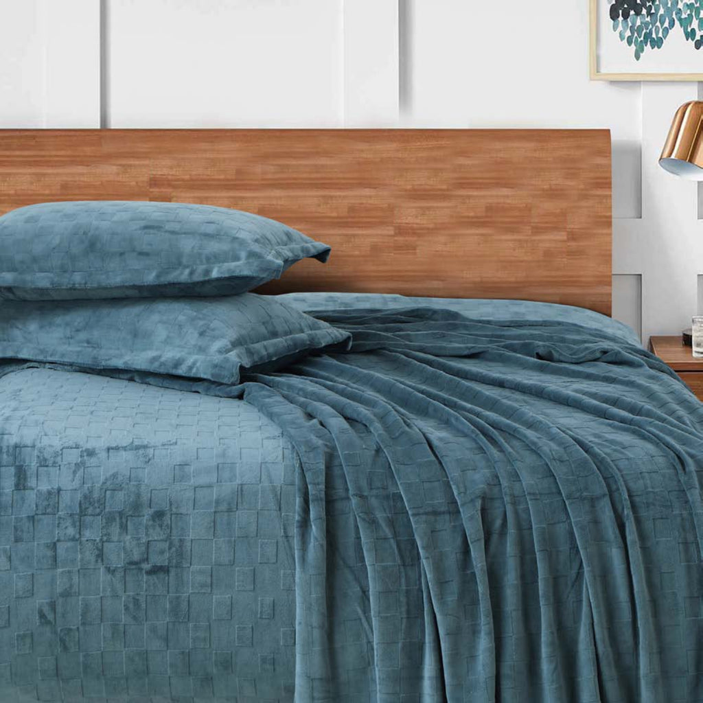 Sutton Warm Bedsheet Double bed with 2pc Pillow Cover | Blue